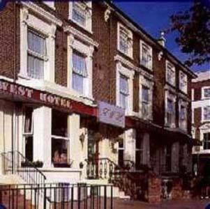 Premier West Th Hotell London Exteriör bild